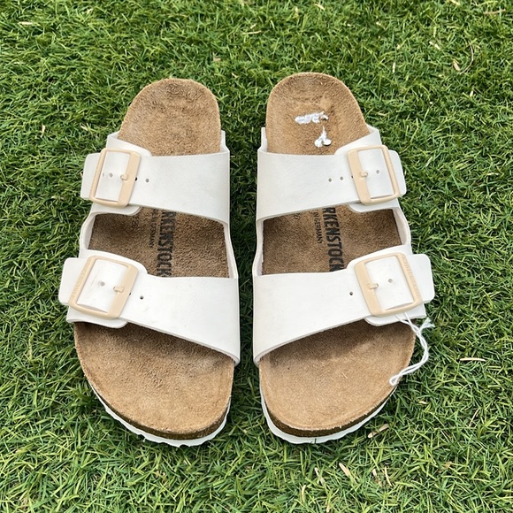 Birkenstock Off-White Sandals - Picture 4 of 8